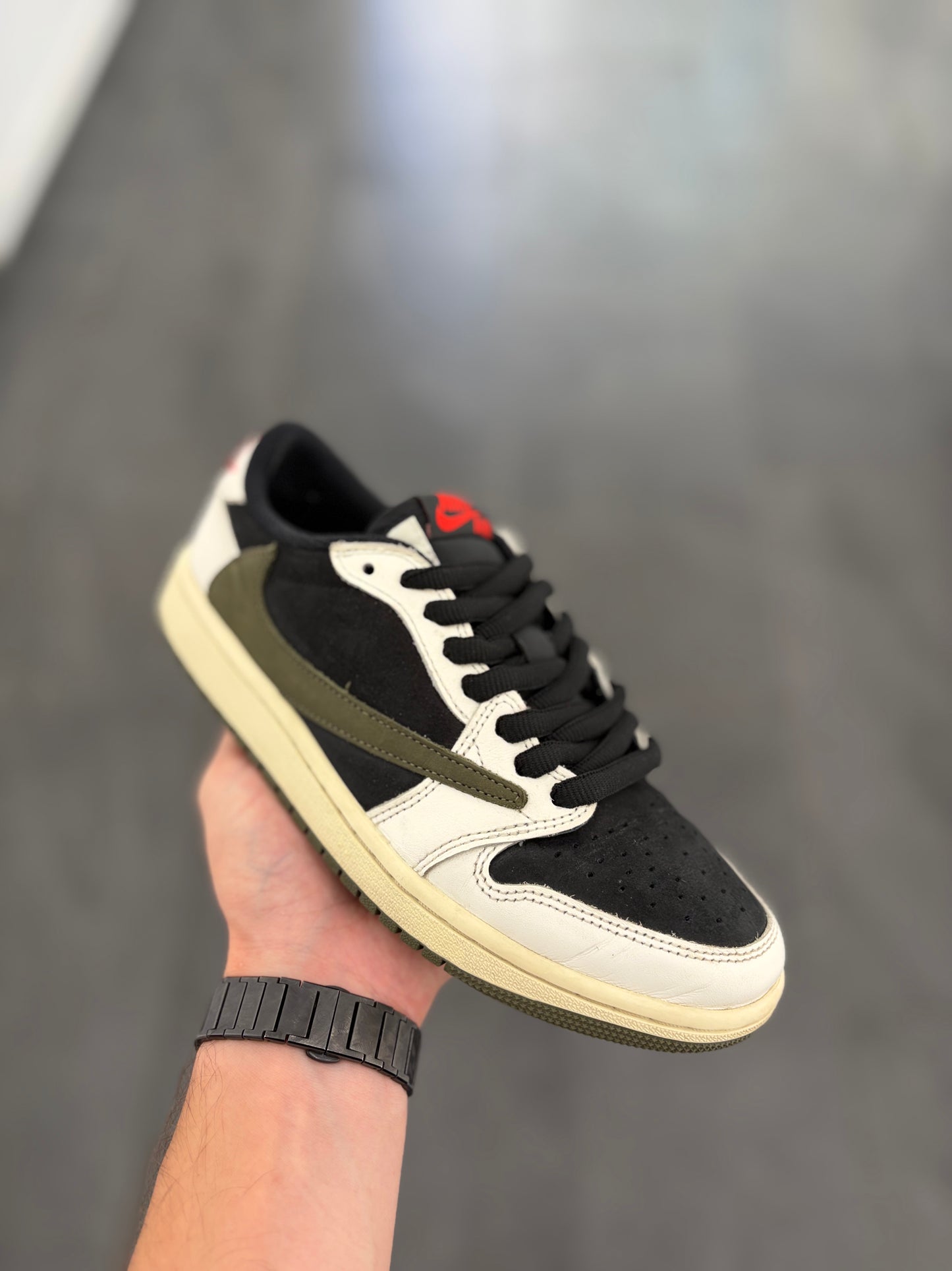 Air Jordan 1 Retro Low OG Travis Scott Olive - Taille 38,5 (Occasion)