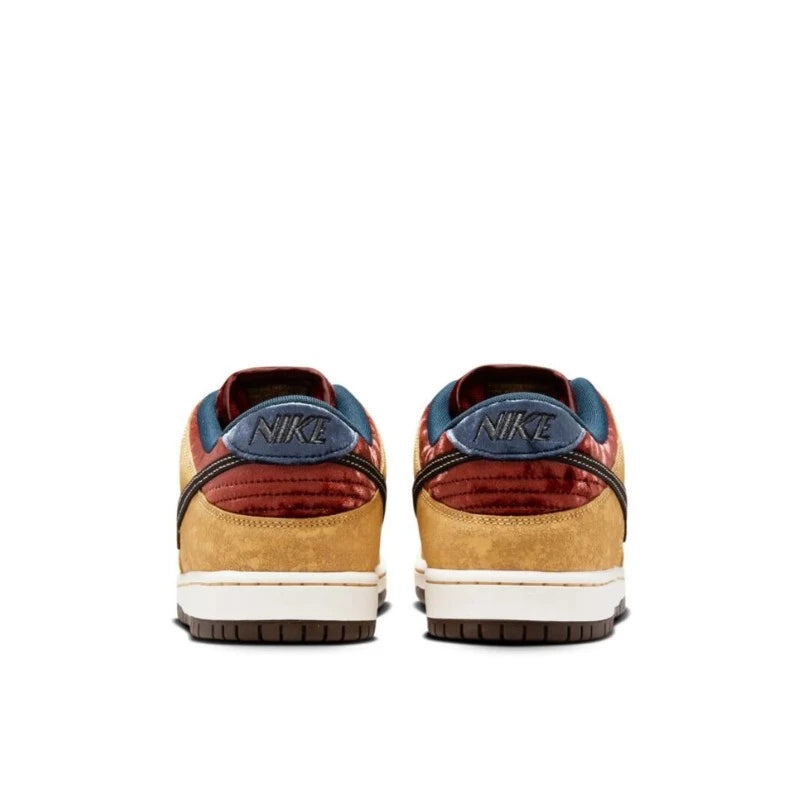 Nike SB Dunk Low City of Cinema - FZ1278-200
