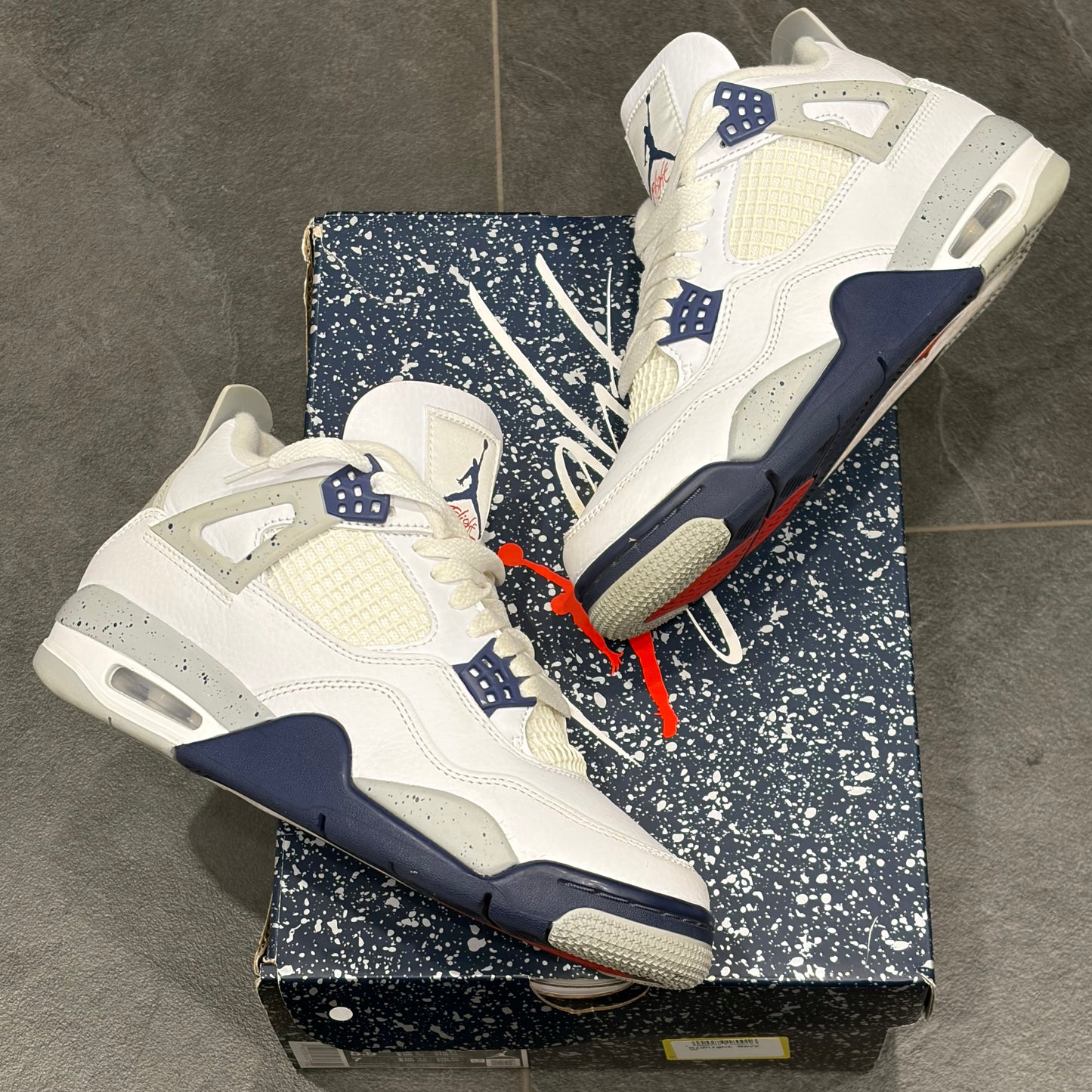 Air Jordan 4 Midnight Navy - Taille 38 (Occasion)