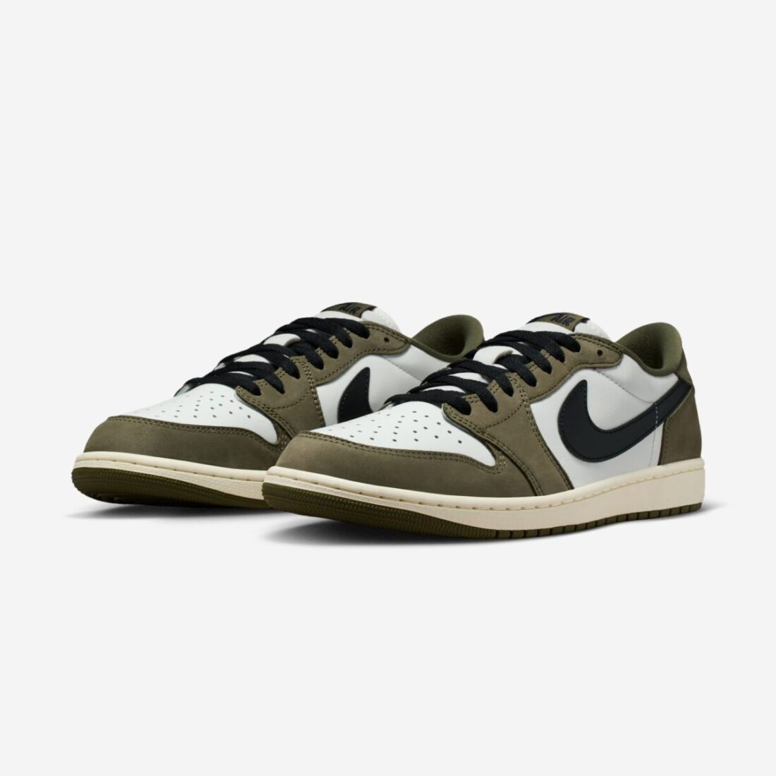 Air Jordan 1 Retro Low Medium Olive