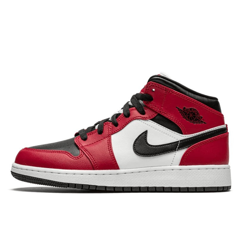 Air Jordan Air Jordan 1 Mid Chicago Black Toe - 554724-069 / 554725-069