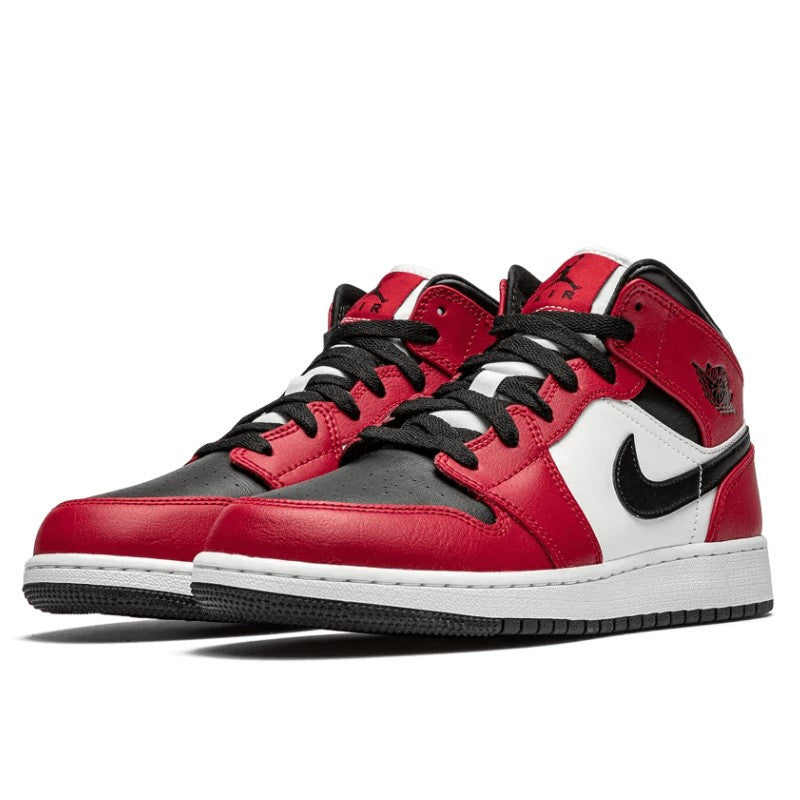 Air Jordan Air Jordan 1 Mid Chicago Black Toe - 554724-069 / 554725-069