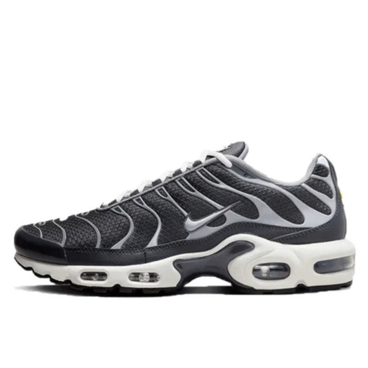 Nike Air Max Plus SE Greyscale Cool Grey - DZ2655-001