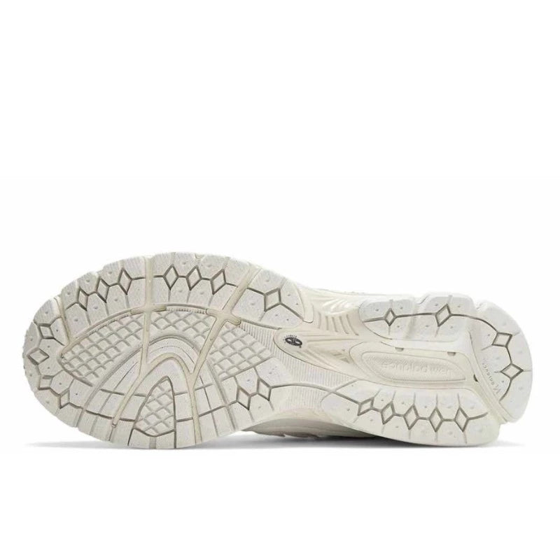 New Balance 1906D Protection Pack White Leather - M1906DE