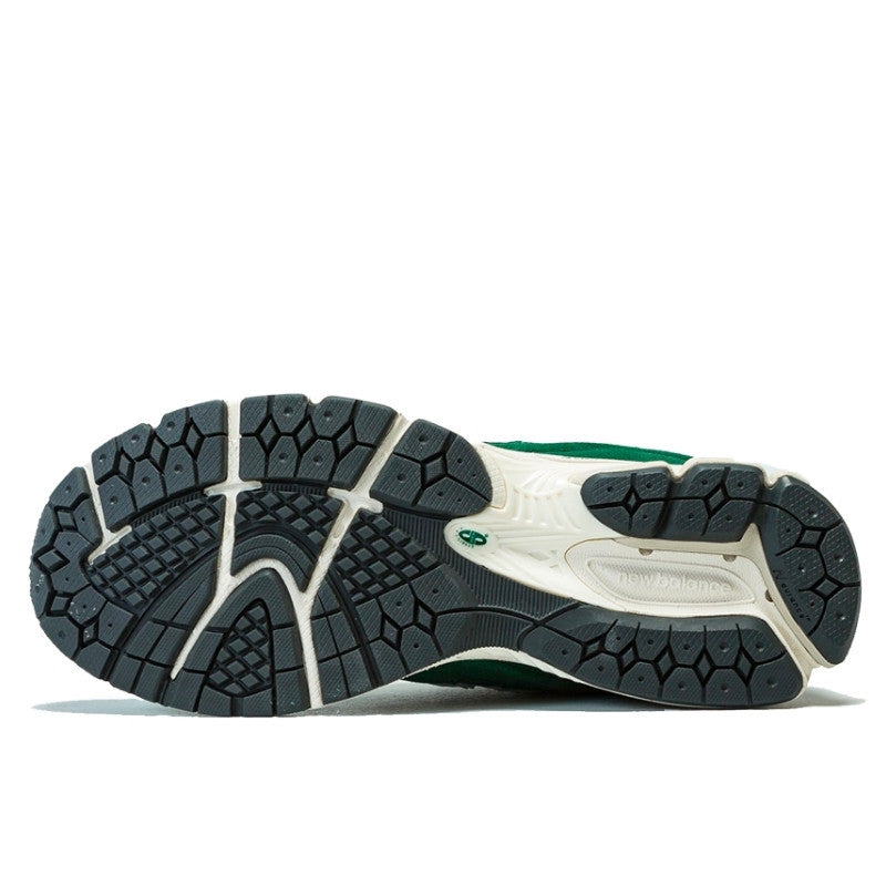 New Balance 2002R Suede Pack Forest Green - M2002RHB