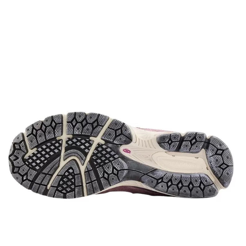 New Balance 2002R Protection Pack Pink - M2002RDH