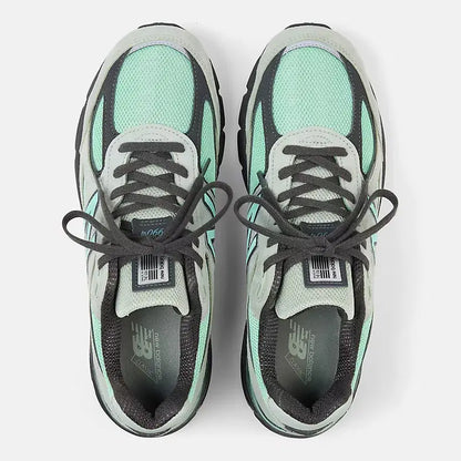 New Balance 990v4 MiUSA Silver Moss Bright Mint