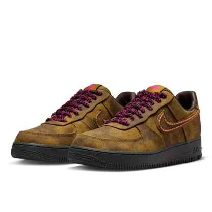 Nike Air Force 1 Low '07 QS Boucle Desert Moss Fierce Pink - IO4474-300