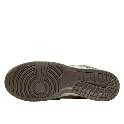 Nike Dunk Low size? Dark Driftwood - DO6712-200