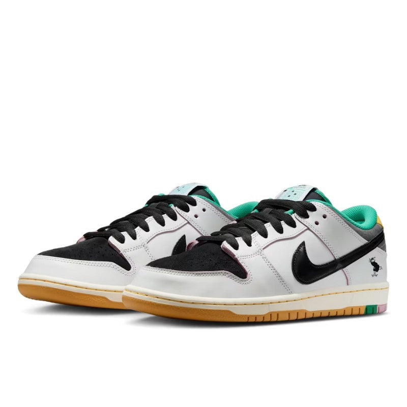 Nike SB Dunk Low CSEF - HJ4132-100