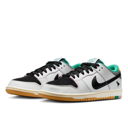 Nike SB Dunk Low CSEF - HJ4132-100