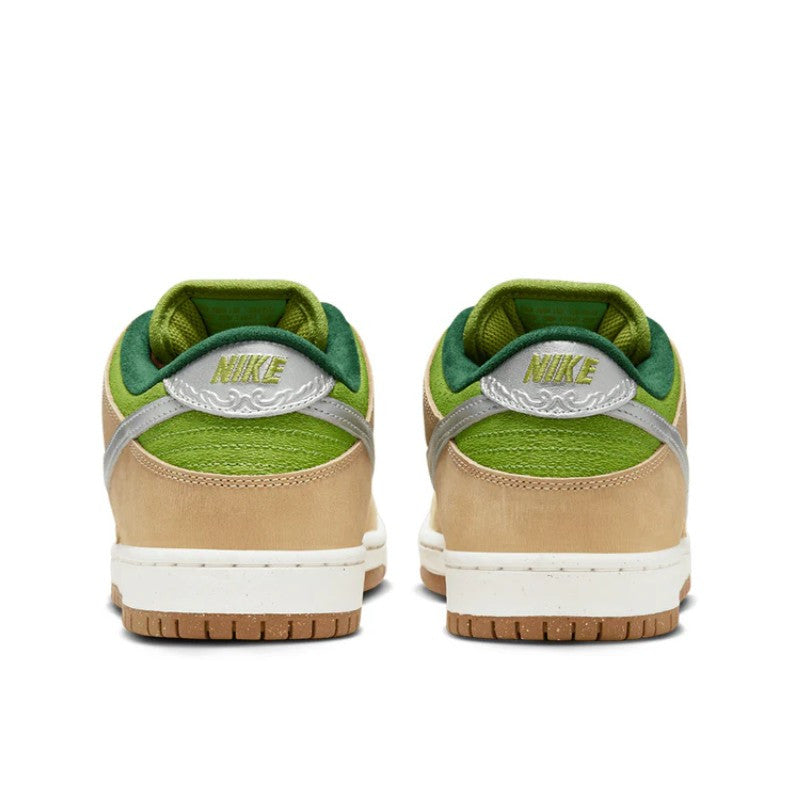 Nike SB Dunk Low Escargot - FQ7585-200