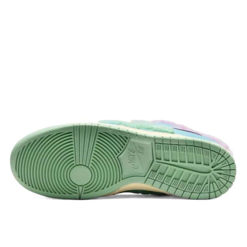 Nike SB Dunk Low Verdy Visty  - FN6040-400