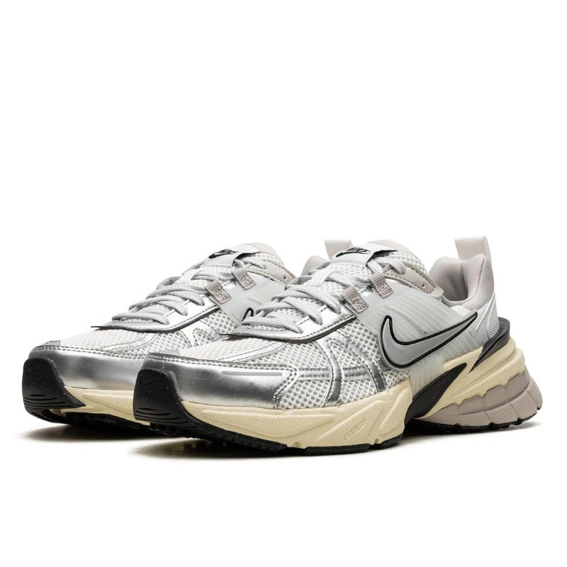 Nike V2K Run Metallic Silver - FD0736-100