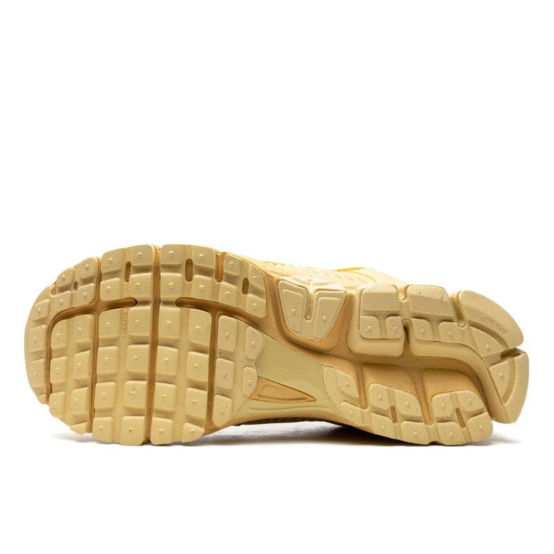 Nike Zoom Vomero 5 Saturn Gold - FQ7079-700